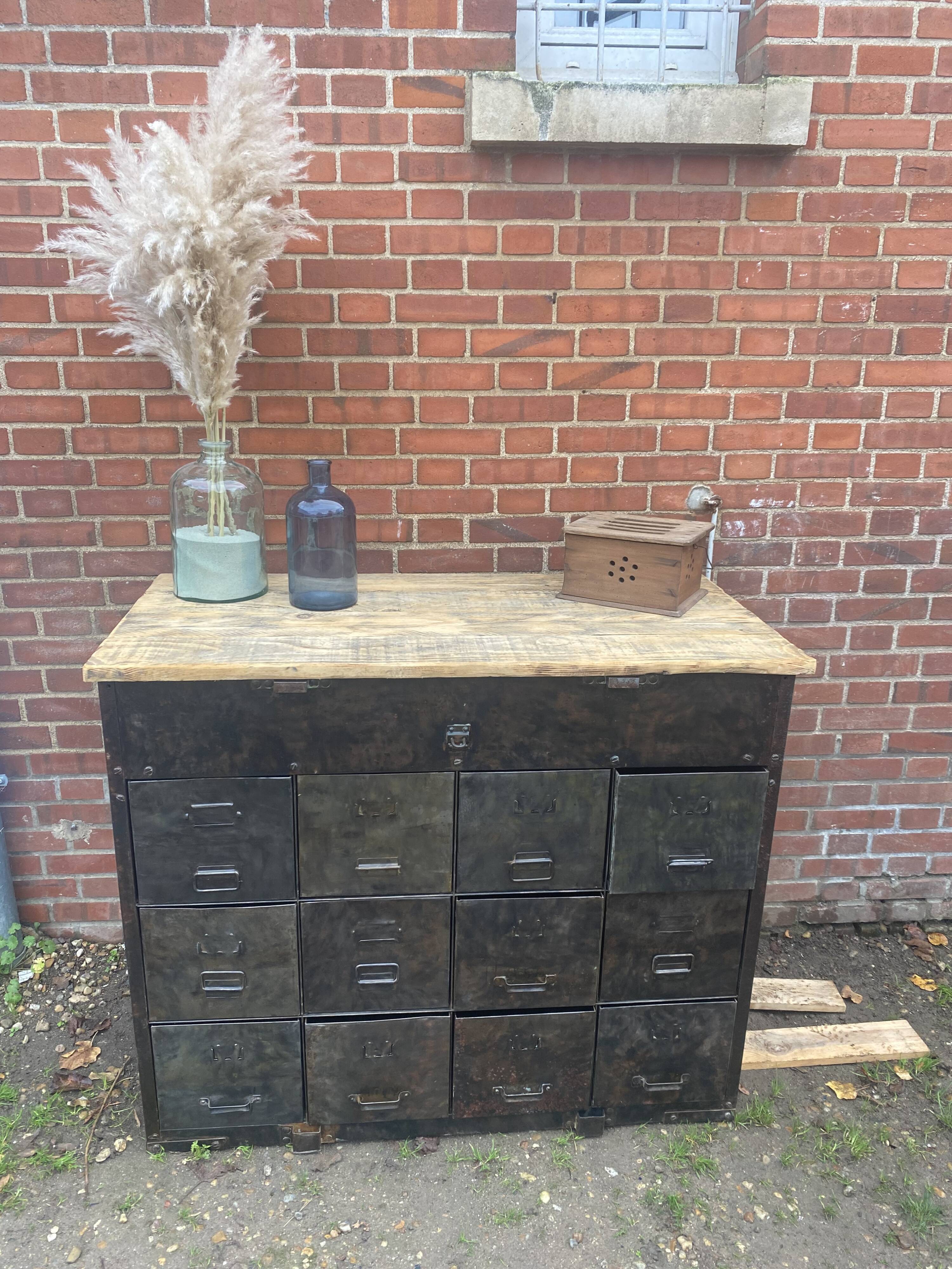 Meuble militaire 12 tiroirs industriels