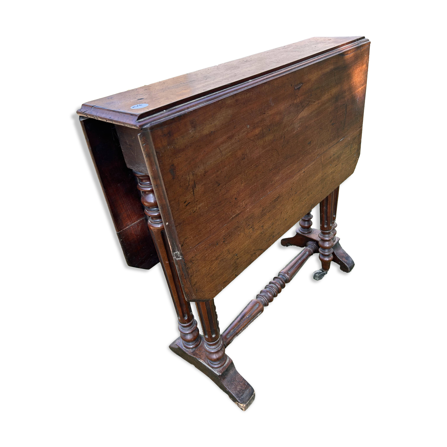 Folding side table on wheels