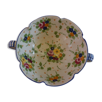 Salad bowl or fruit cup