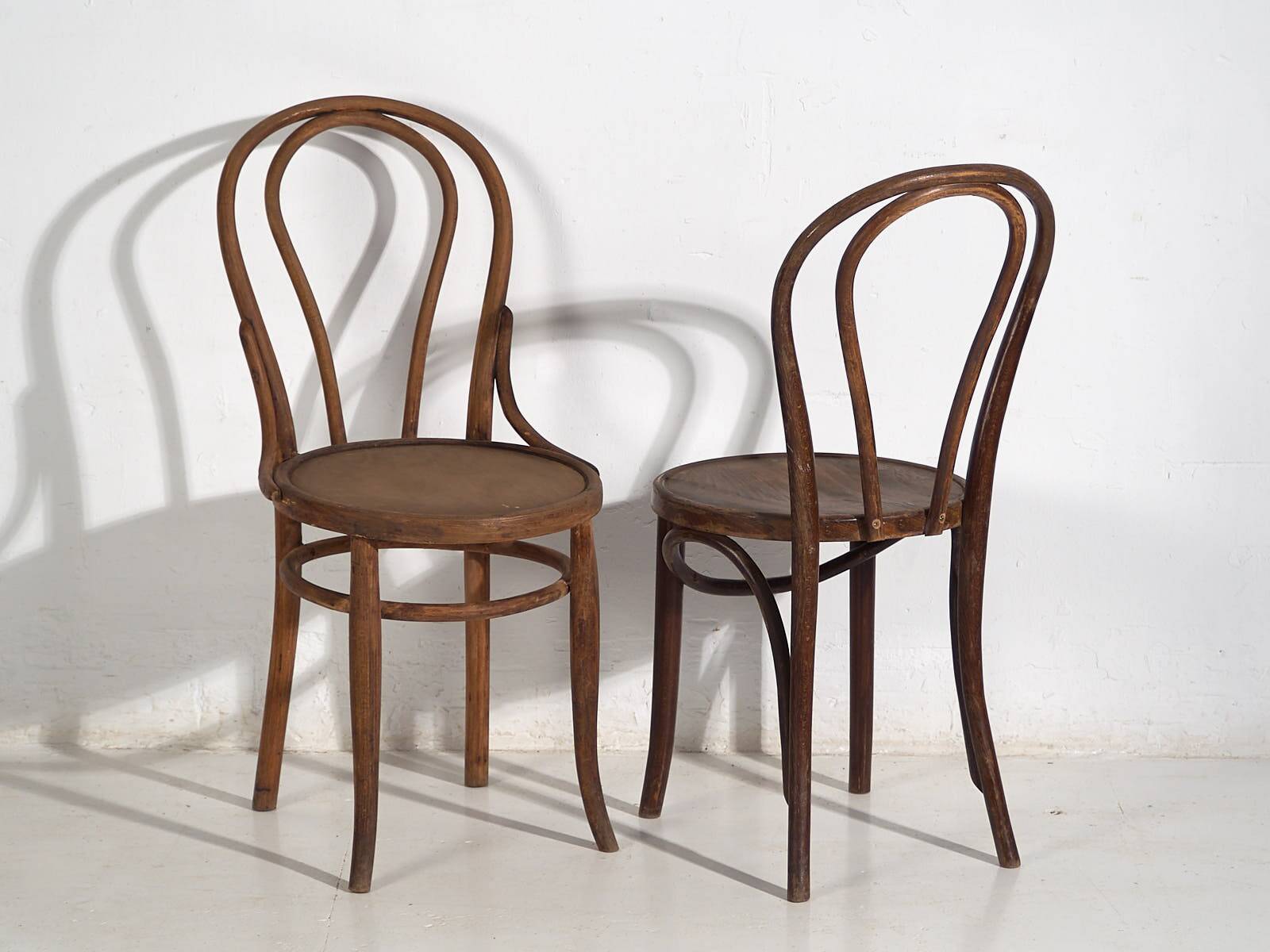 Antique Thonet Chairs No. 18 (c.1920). Set of 4 pieces #11