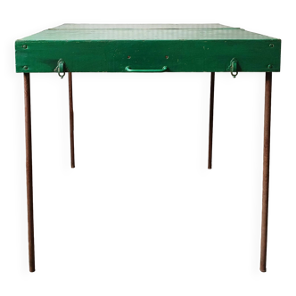 Green folding wooden table/suitcase