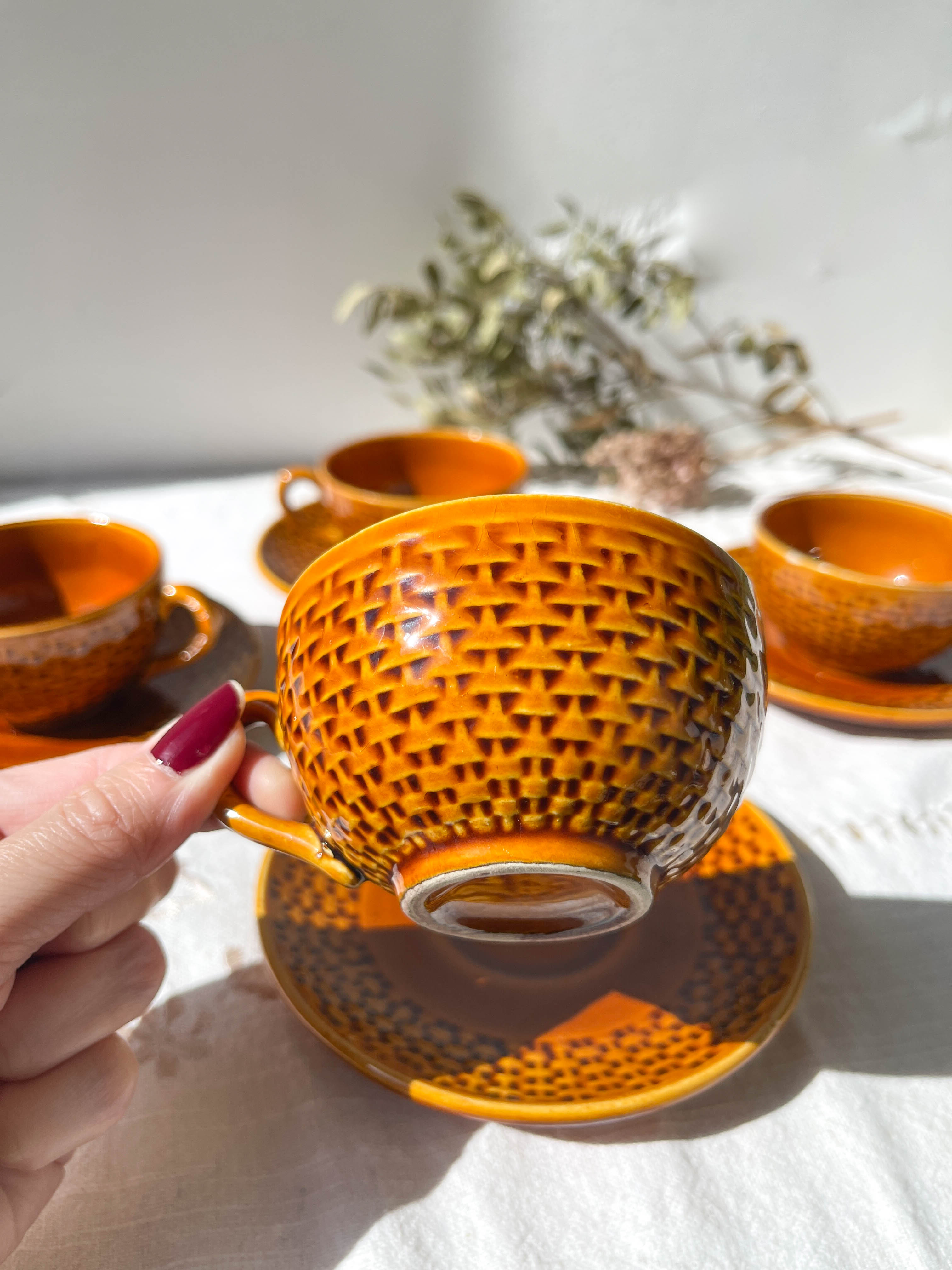 4 Vintage Caramel Earthenware Coffee Cups