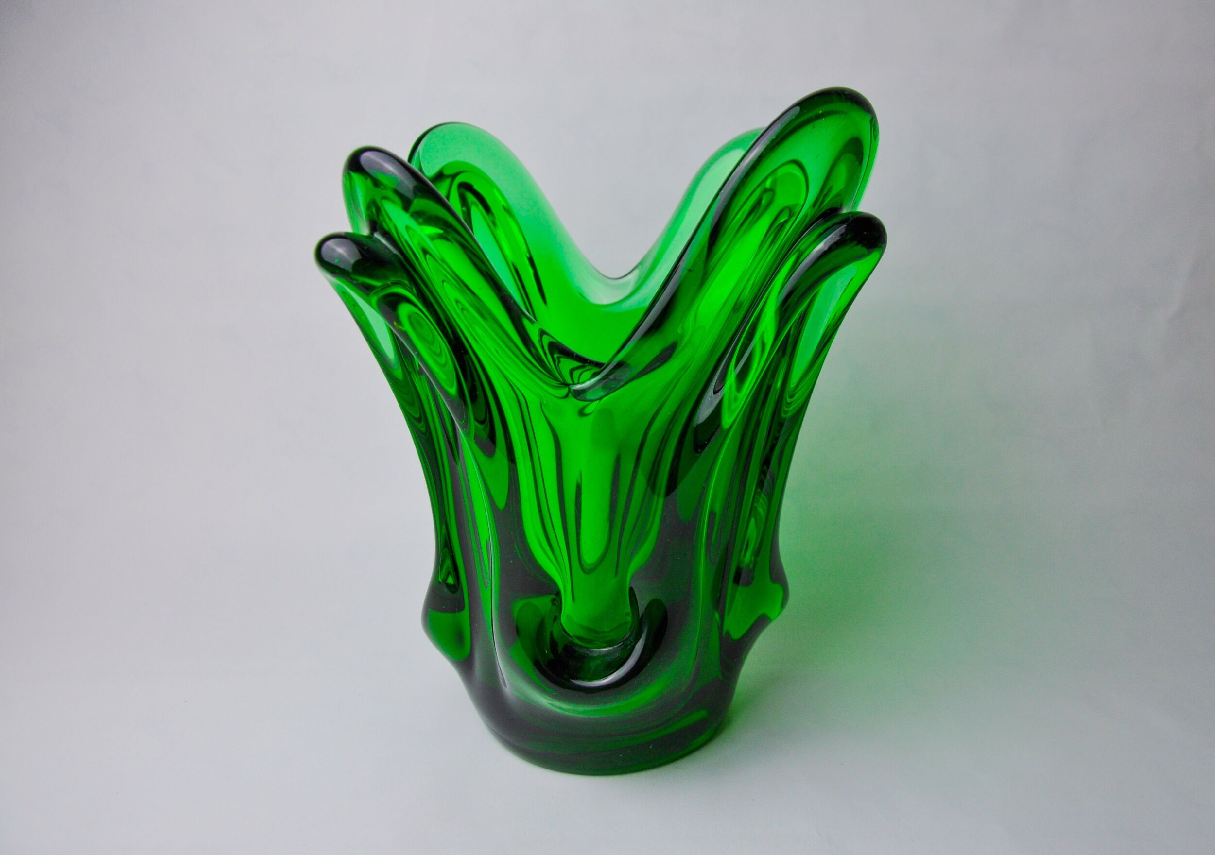 Seguso vase in green murano glass, Italy, 1960
