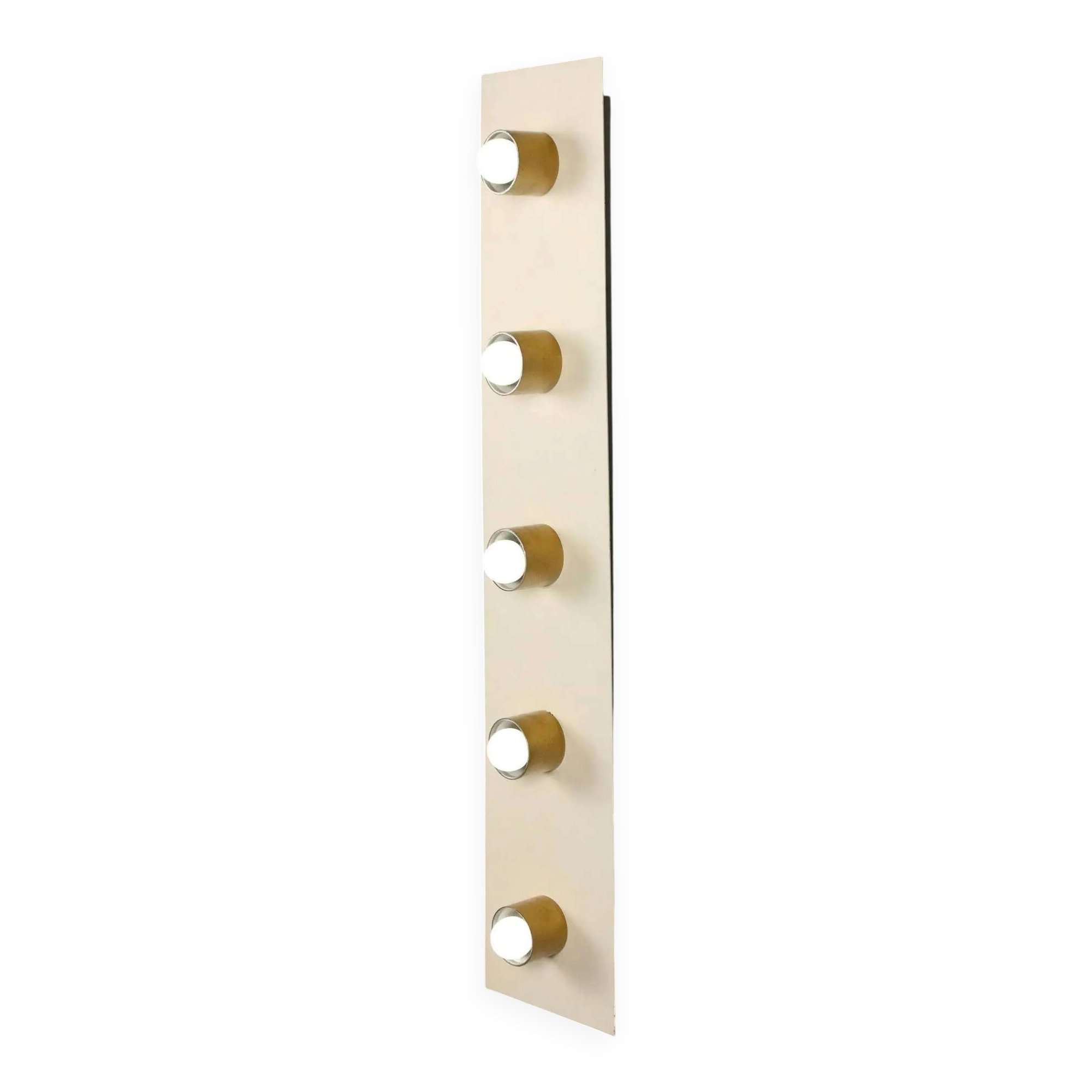 Vintage lamp in enamelled metal and aluminium, design, Italy, 1960s-1970s.