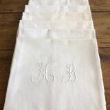 8 napkins, monogram
