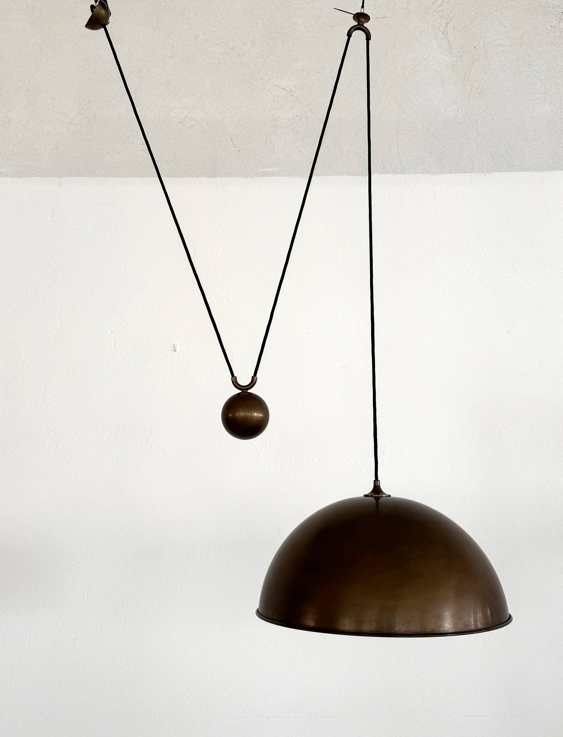 Suspension à contrepoids en laiton vintage Florian Schulz