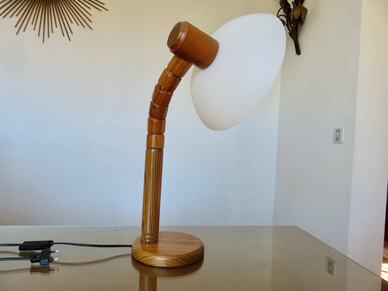 Scandinavian articulated lamp in pine and plastic 1970