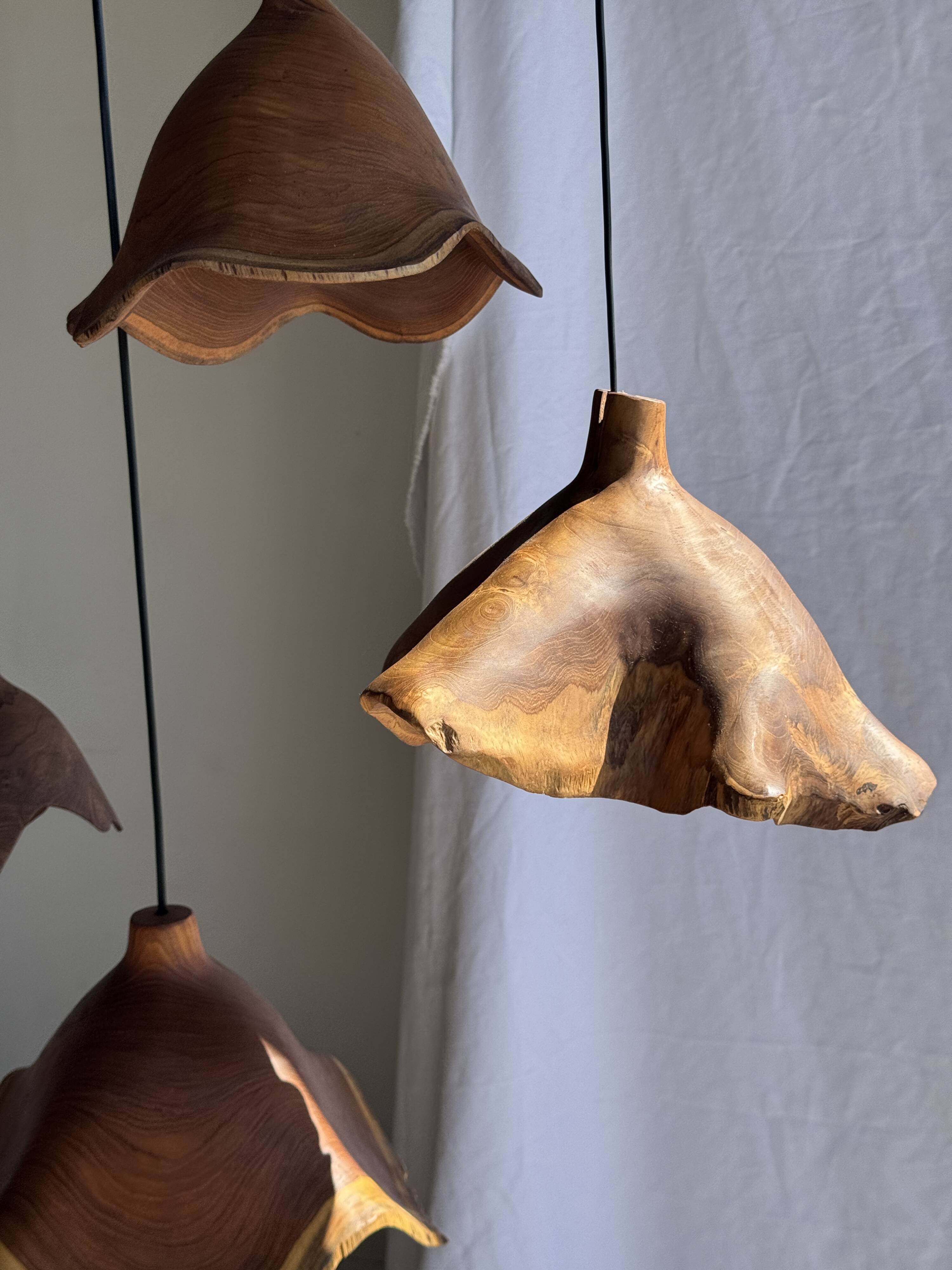 Small suspension in organic teak hat D30 H20