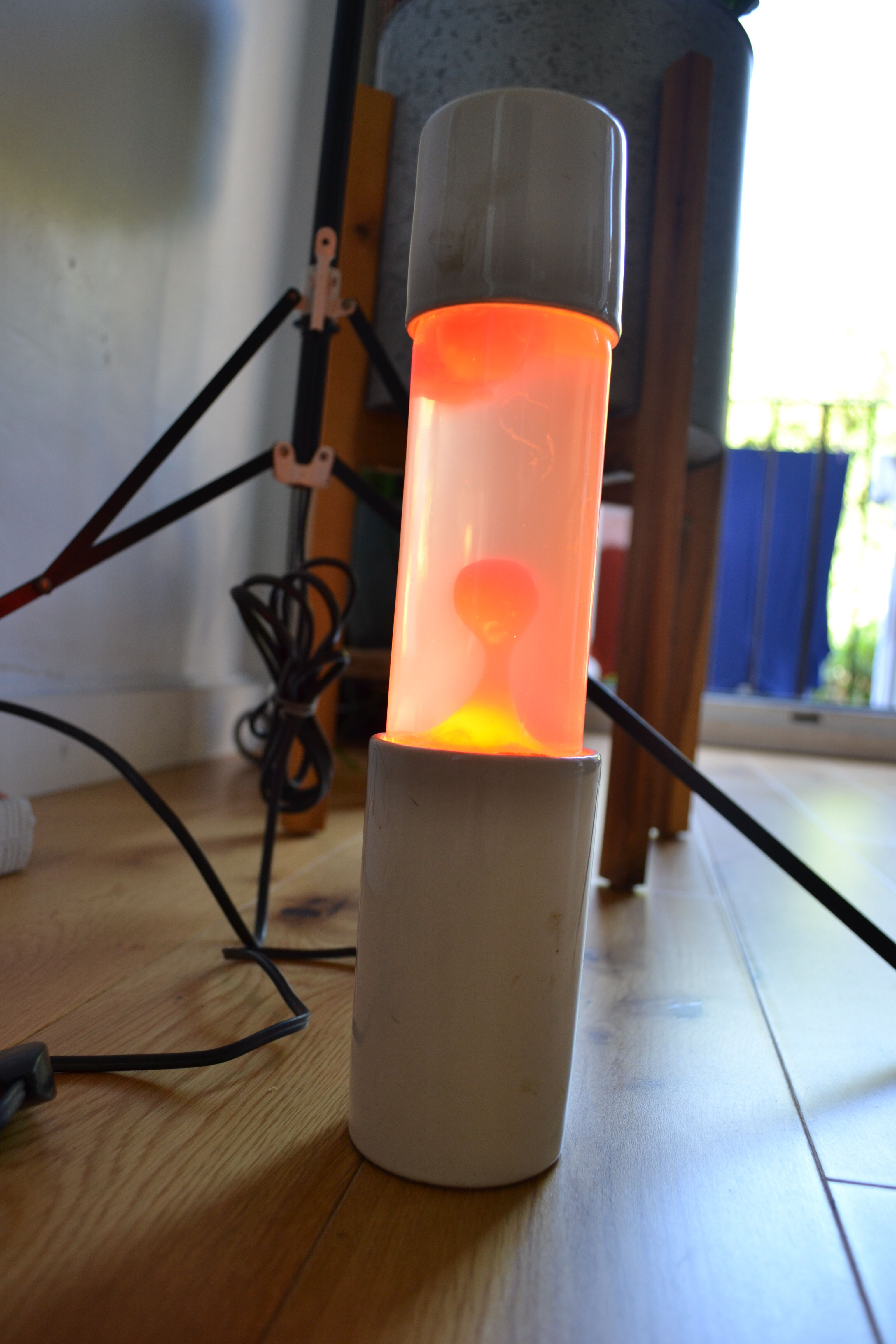 Psychedelic lamp 70's lava space age