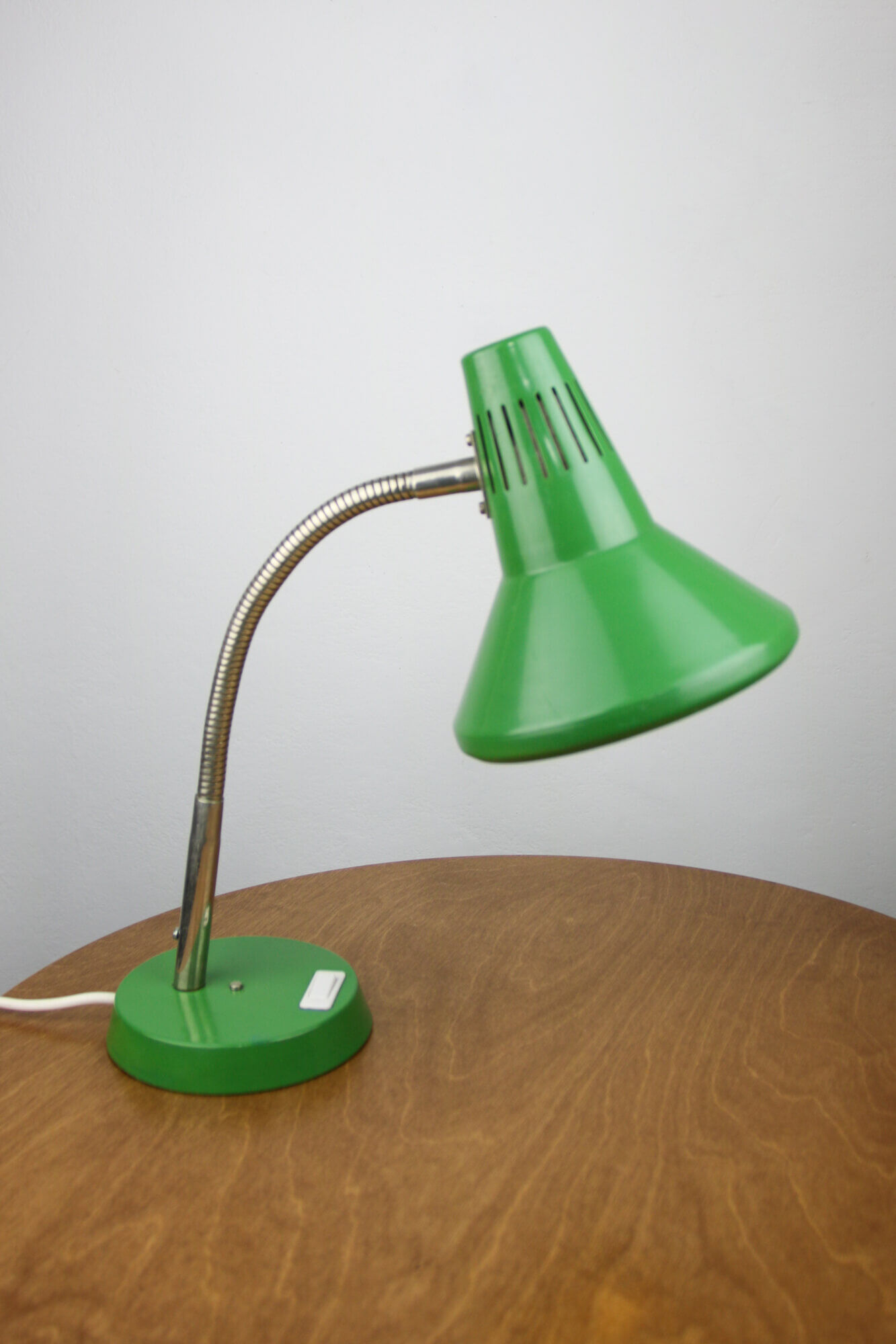 Adjustable Desk Lamp in Green Painted Metal and Chrome-Plated Spiral Arm from TEP, 1970s