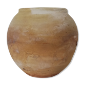Earthen pot