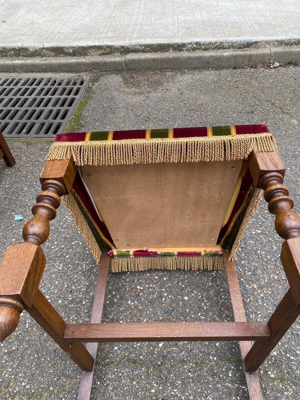 6 Louis XIII dining chairs in solid wood and burgundy velvet.