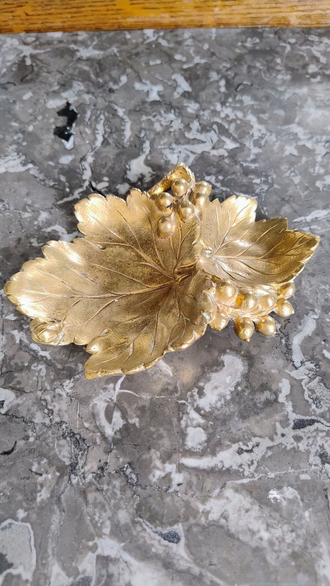 Art Nouveau catchall signed Frédéric Debon – gilded bronze