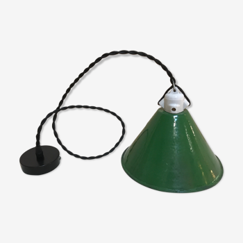 Old industrial industrial green factory conical suspension in enamelled sheet metal, electrified