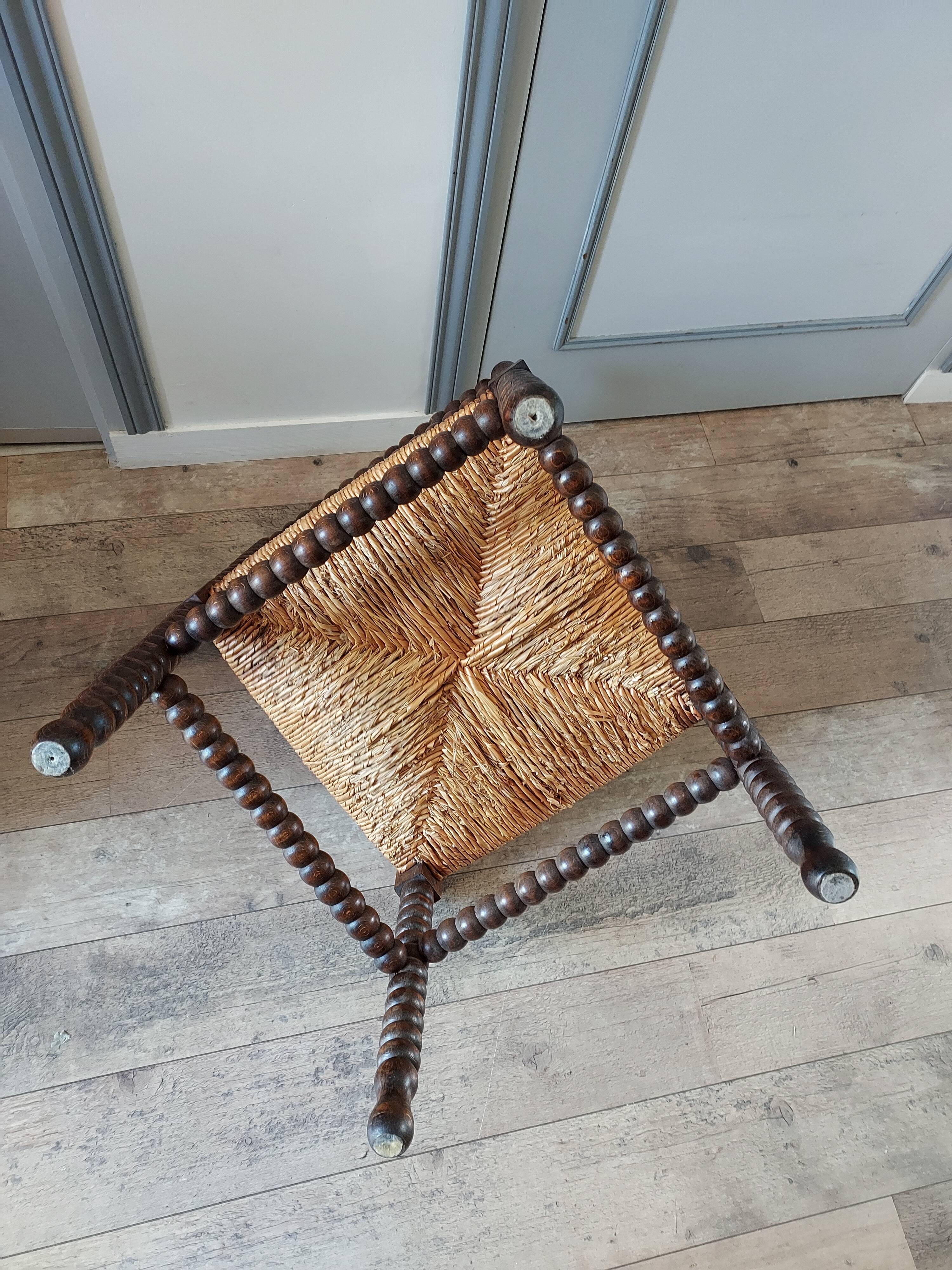 Mulched corner armchair arts and crafts style