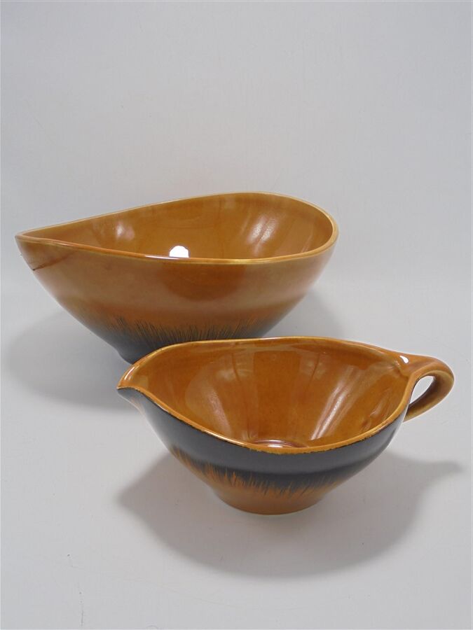 Accolay salad bowl and sauce boat