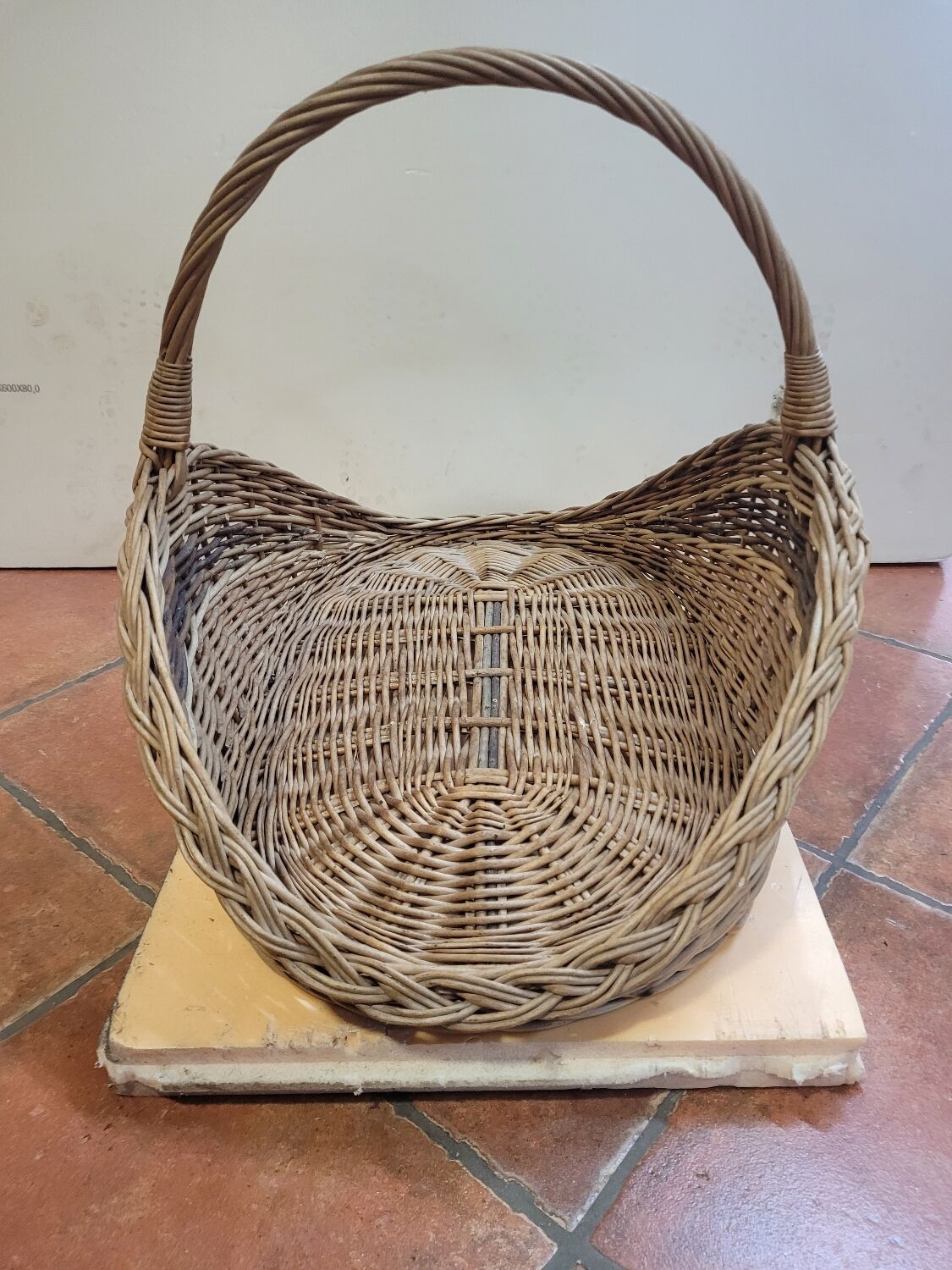 Wicker log basket