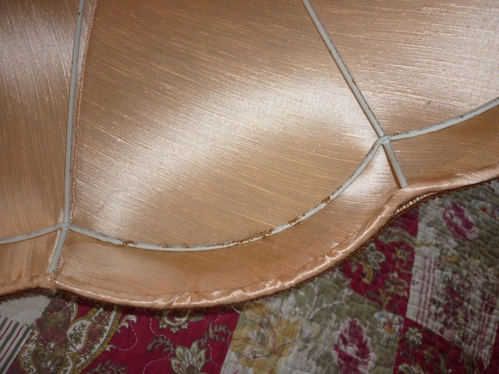 Lampshade pagoda greige rosé round scalloped headband Ø 56 cm