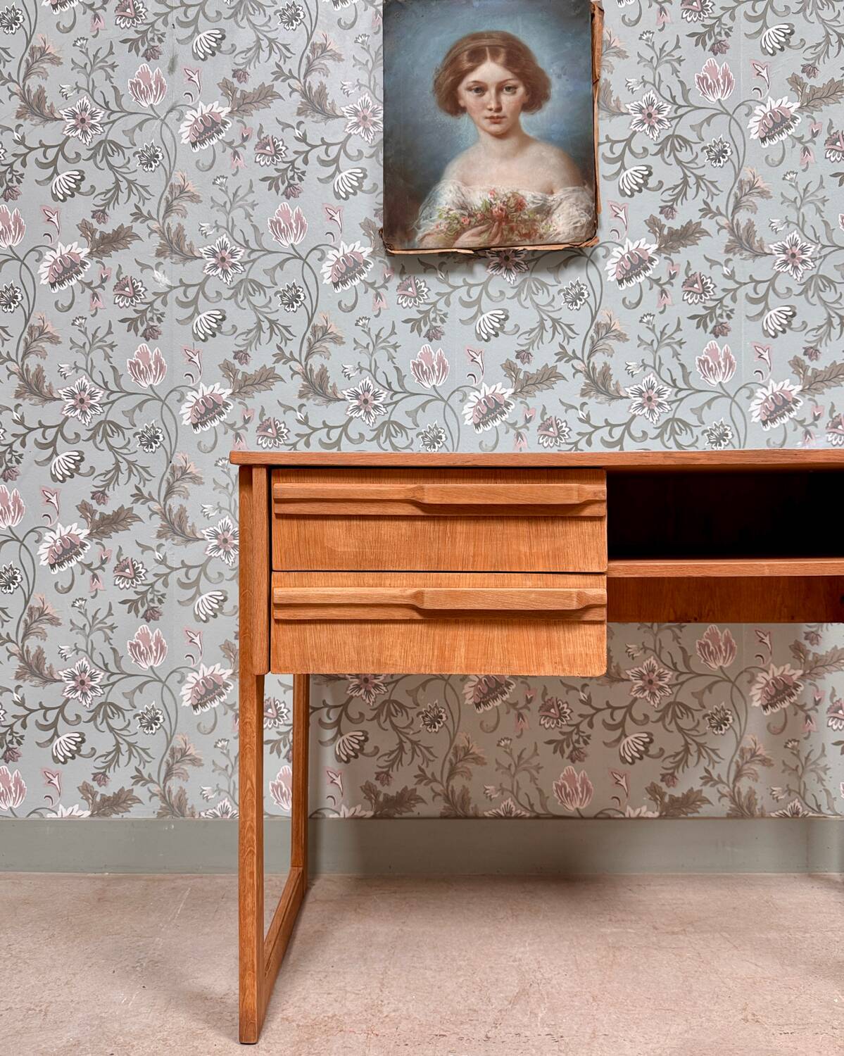 Oak desk from the 70s (renovated)