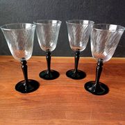 4 glasses 22 cl on black Onyx swirl stand Luminarc France, Vintage
