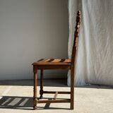 Chaise classique ancienne en bois et cannage