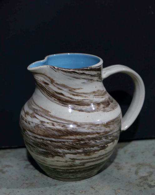 Lot of 4 ceramics assorted pitchers and vase