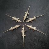 6 vintage knife rests, brass crocodiles, in excellent condition.