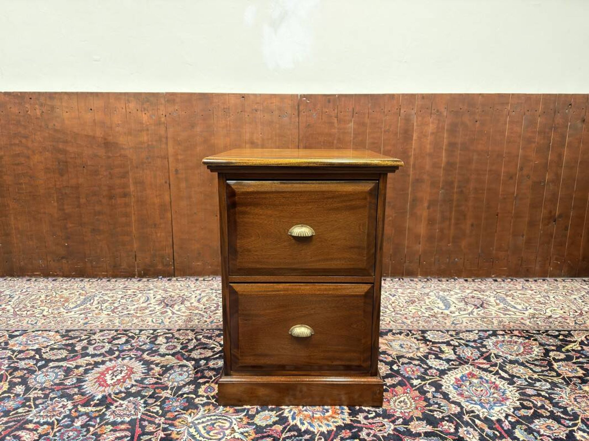 Classic English Mahogany Chest of Drawers