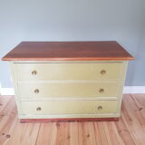 Retro chest of drawers in its juice