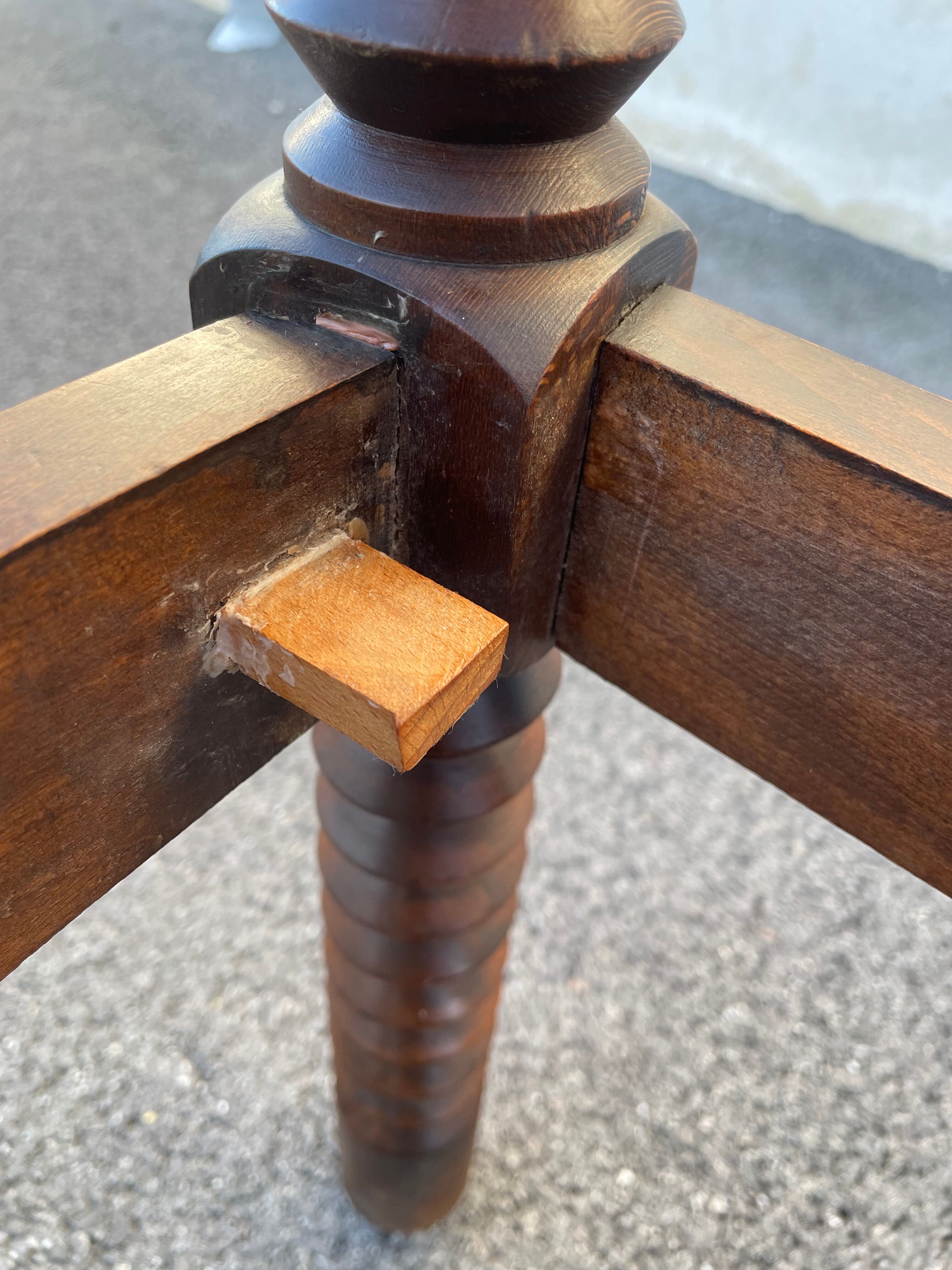 Vintage armchair in straw and brutalist wood