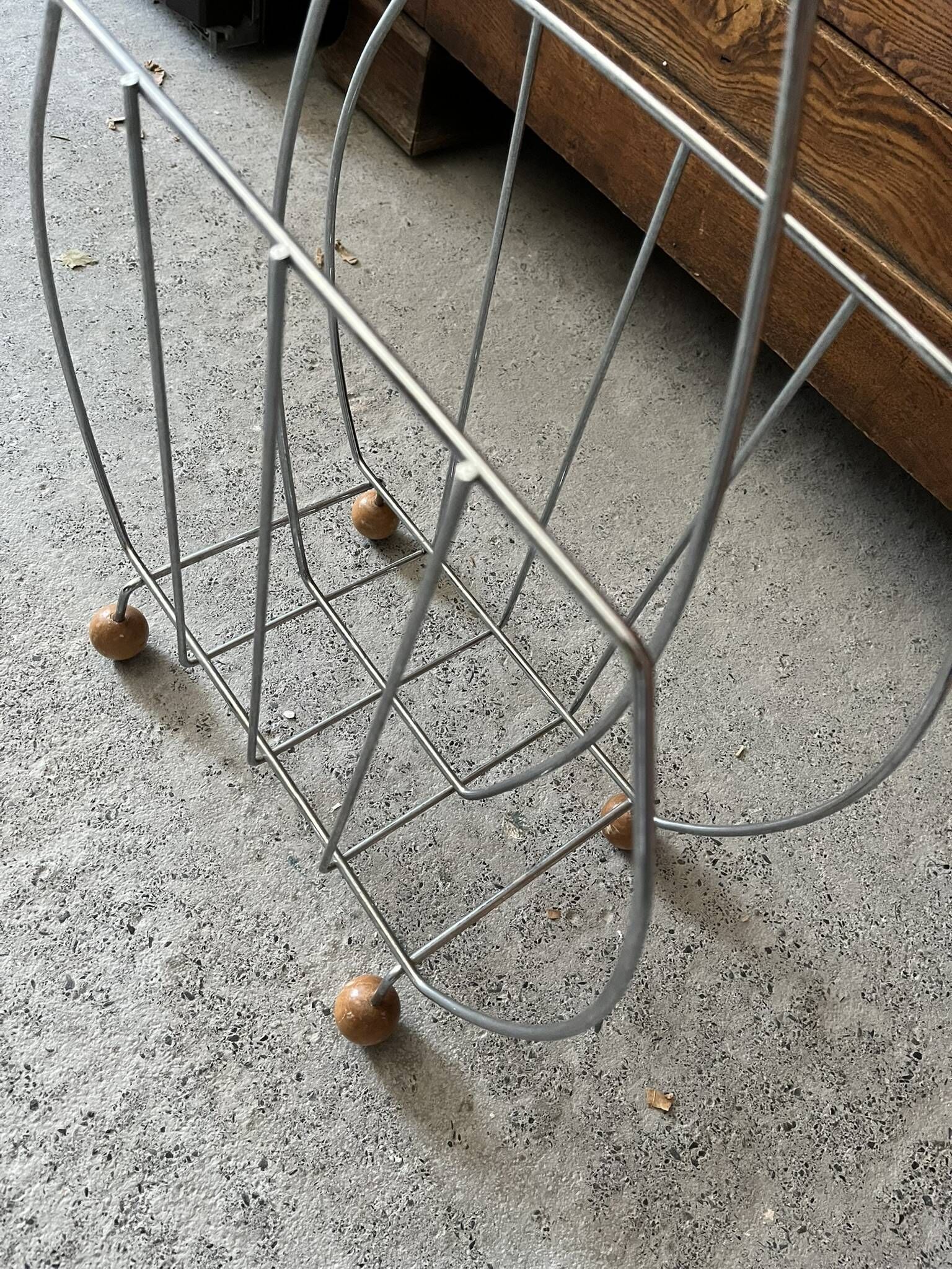 Magazine rack