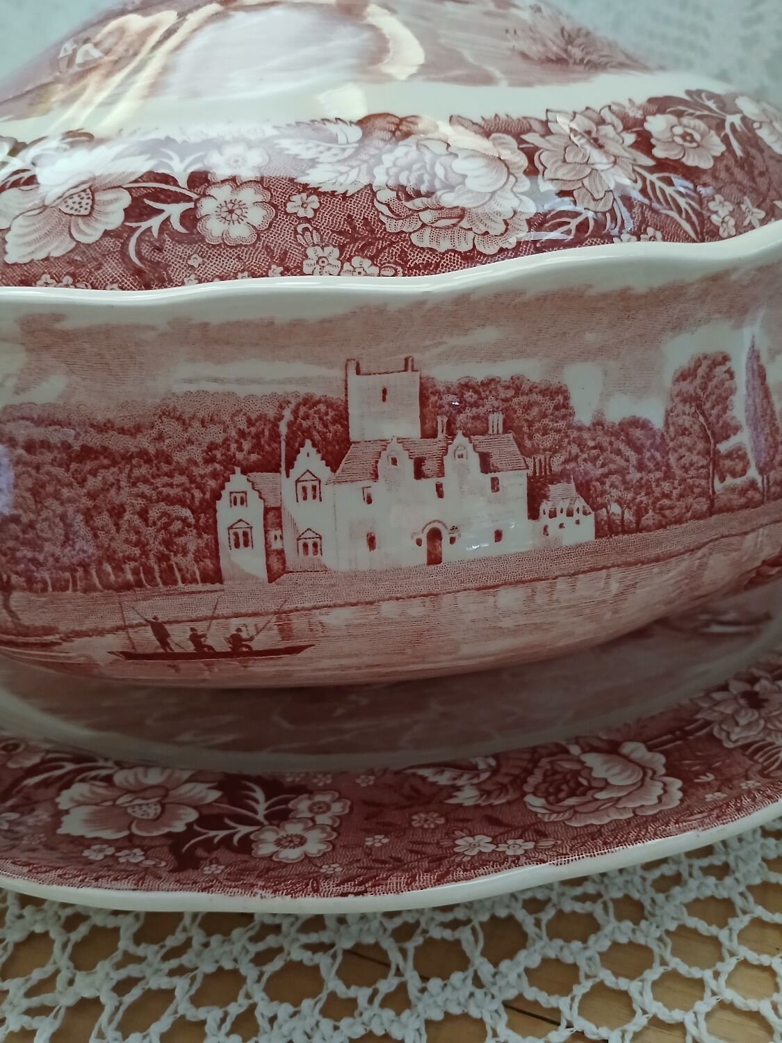 Antique Palissy soup tureen / England