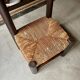 Chaise basse George Robert en bois et paille n°1