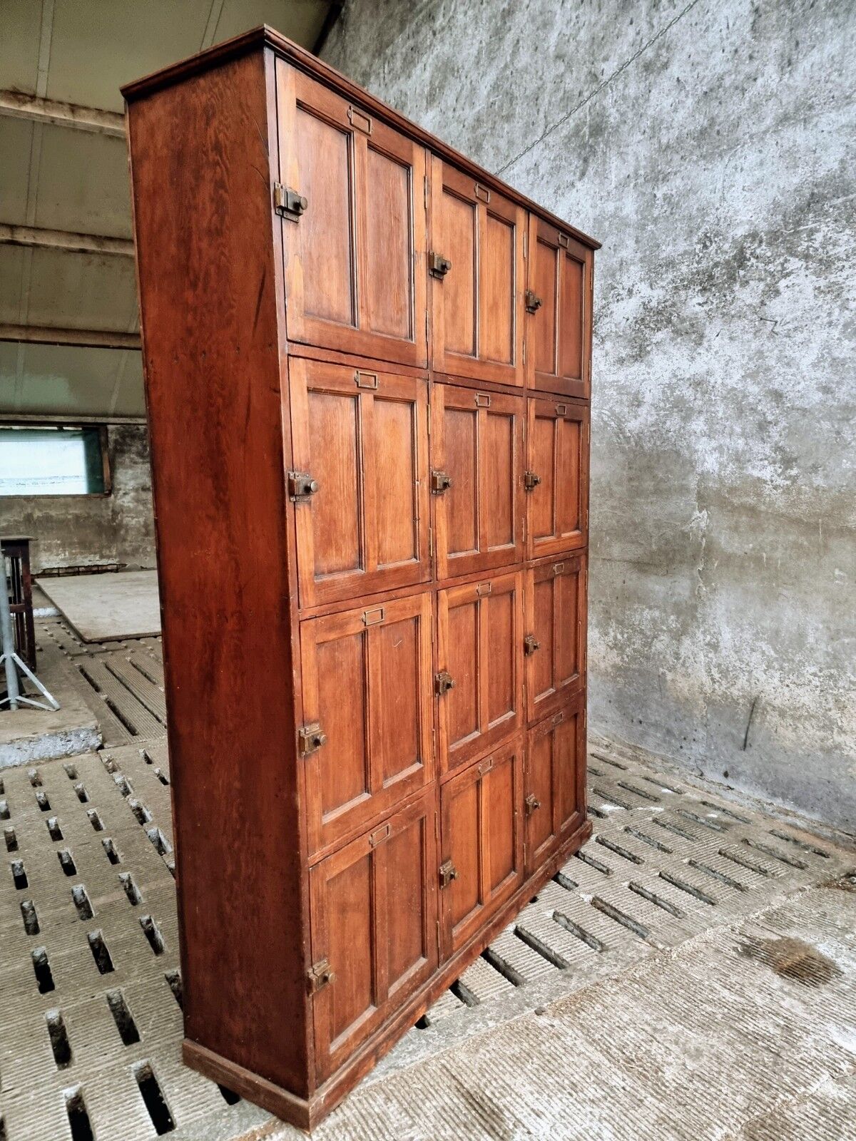 Antique cabinet office cabinet locker sideboard