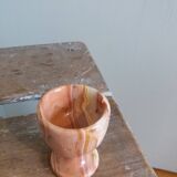 Onyx egg cup