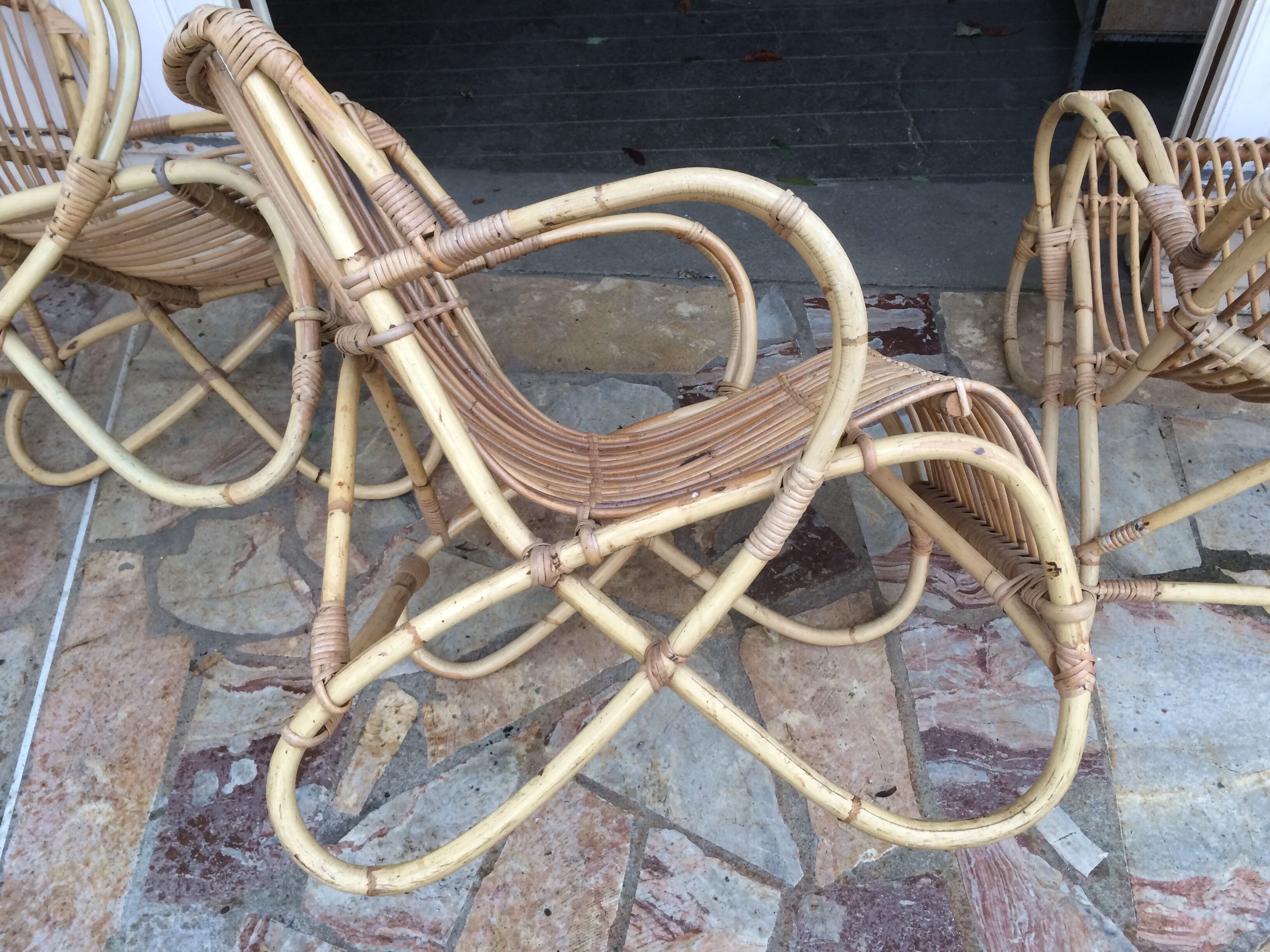 Lounge or garden table and 4 vintage wicker and rattan chairs 60s