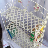 Shelf for little girl's room