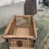 Large basket, rattan basket, old wicker linen basket