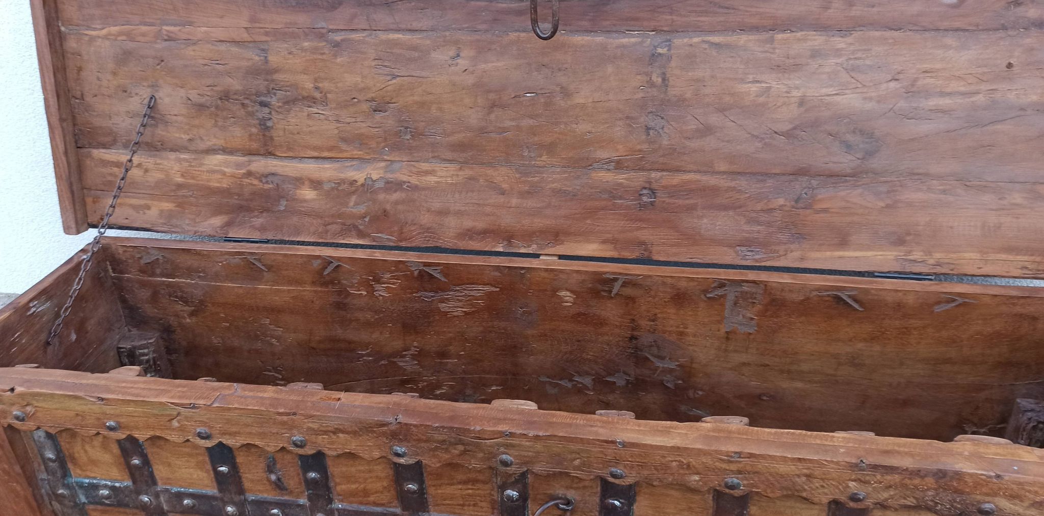 Console coffre en bois