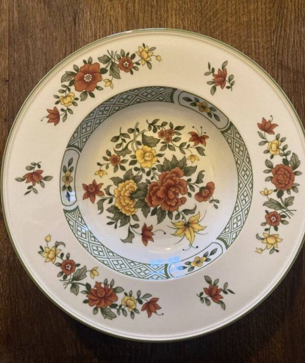8 assiettes creuses collection ''Summerday'' de Villeroy et Boch