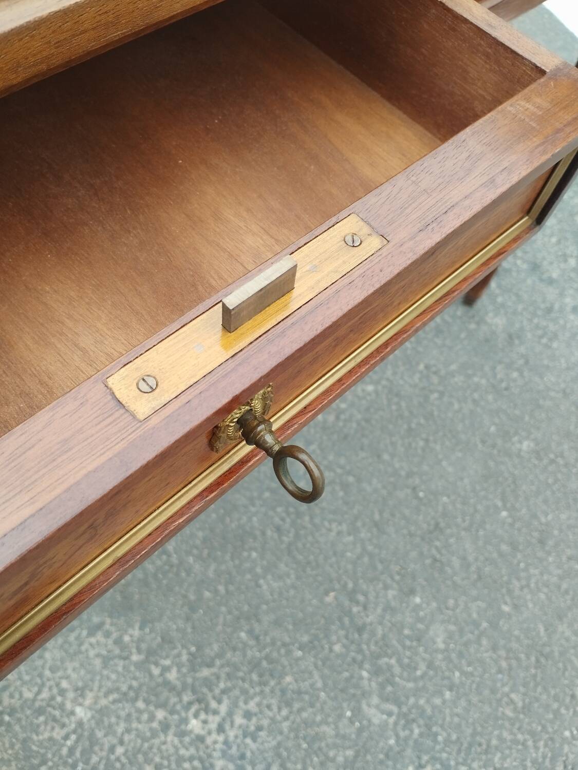 Beau bureau plat ancien style louis xvi