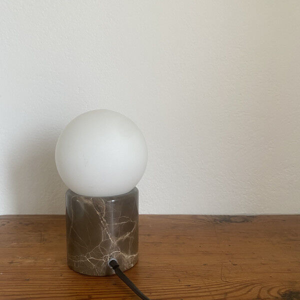 Lampe en marbre Habitat
