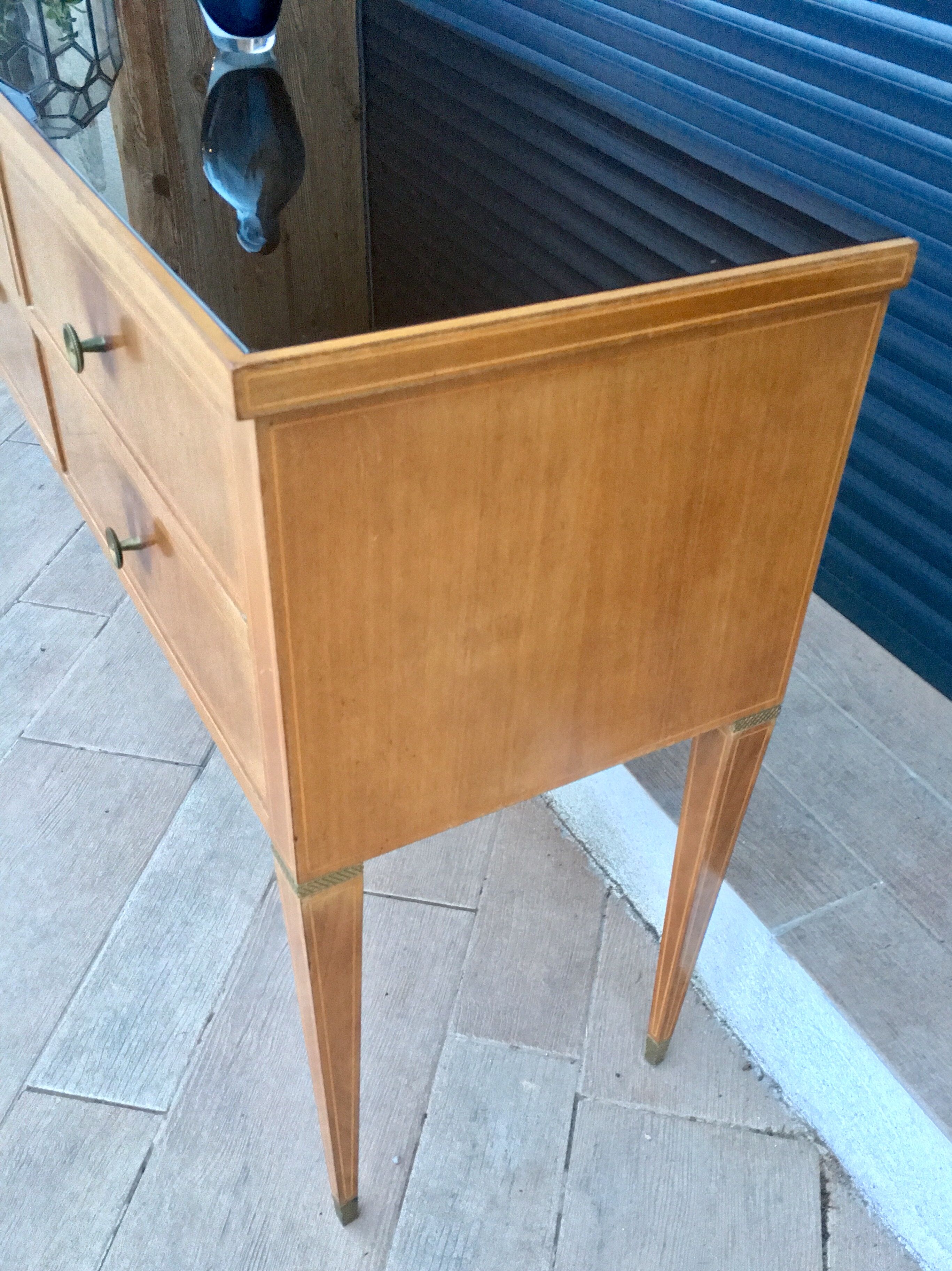 Console, regency thread