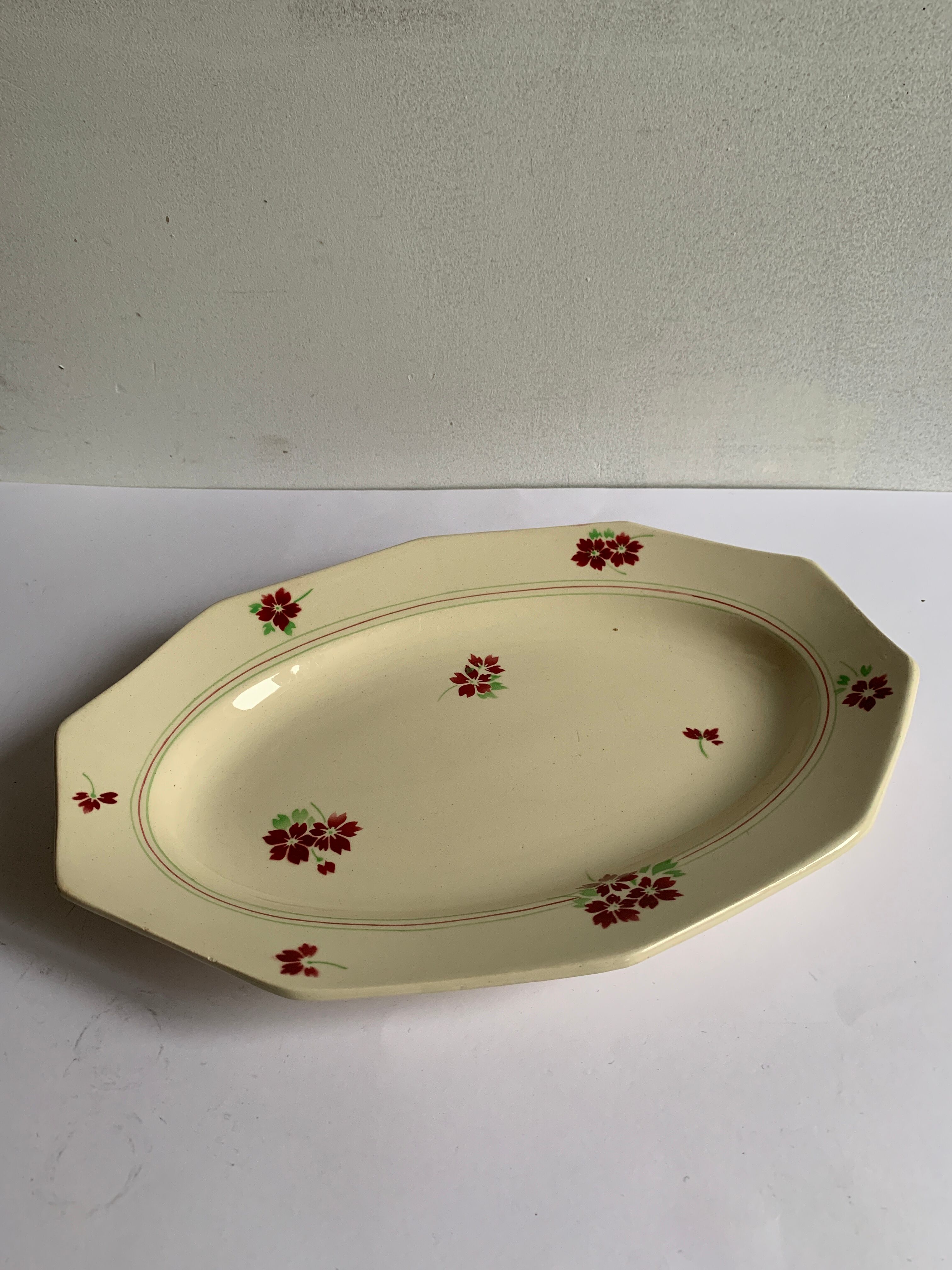 Oval Wolf Mill Dish