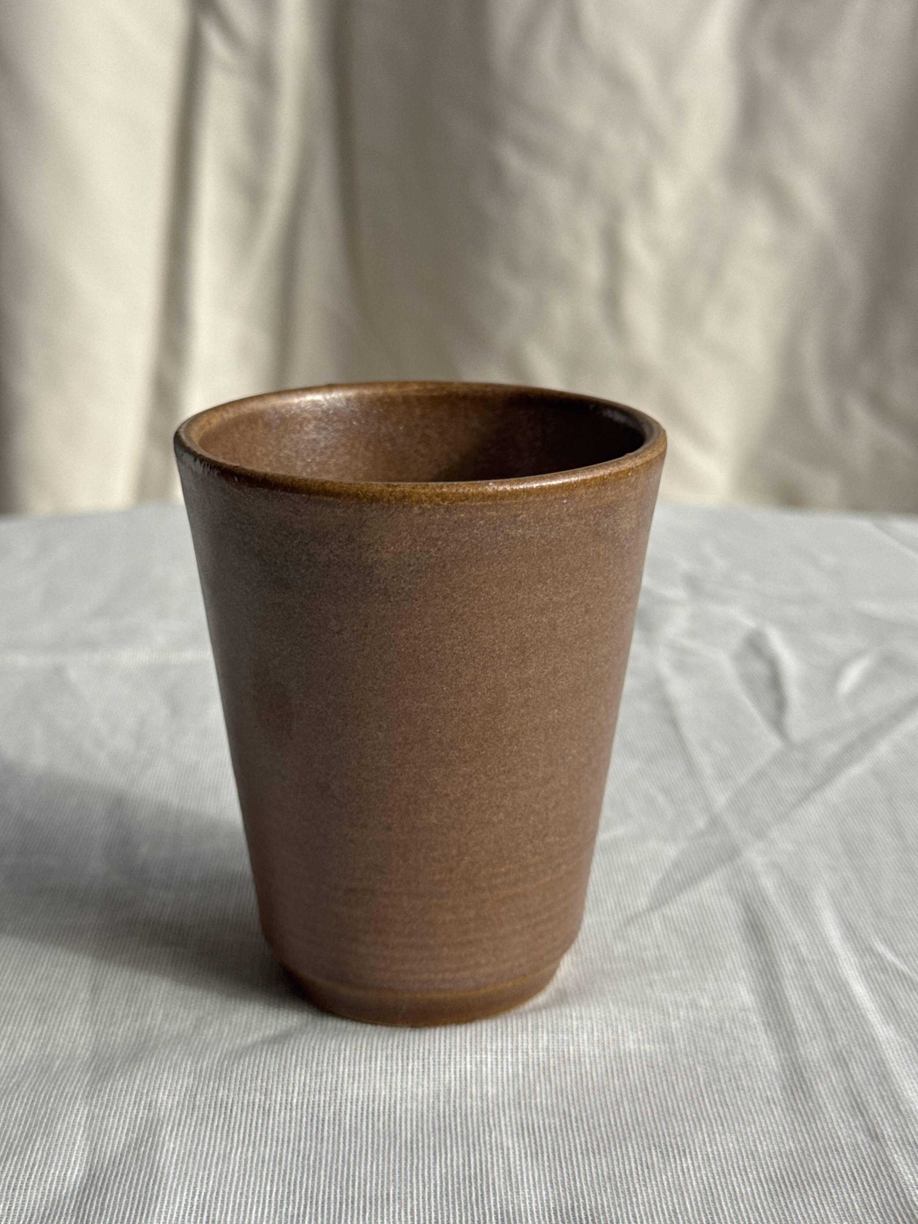 Set of 10 small stoneware mugs from Digoin.
