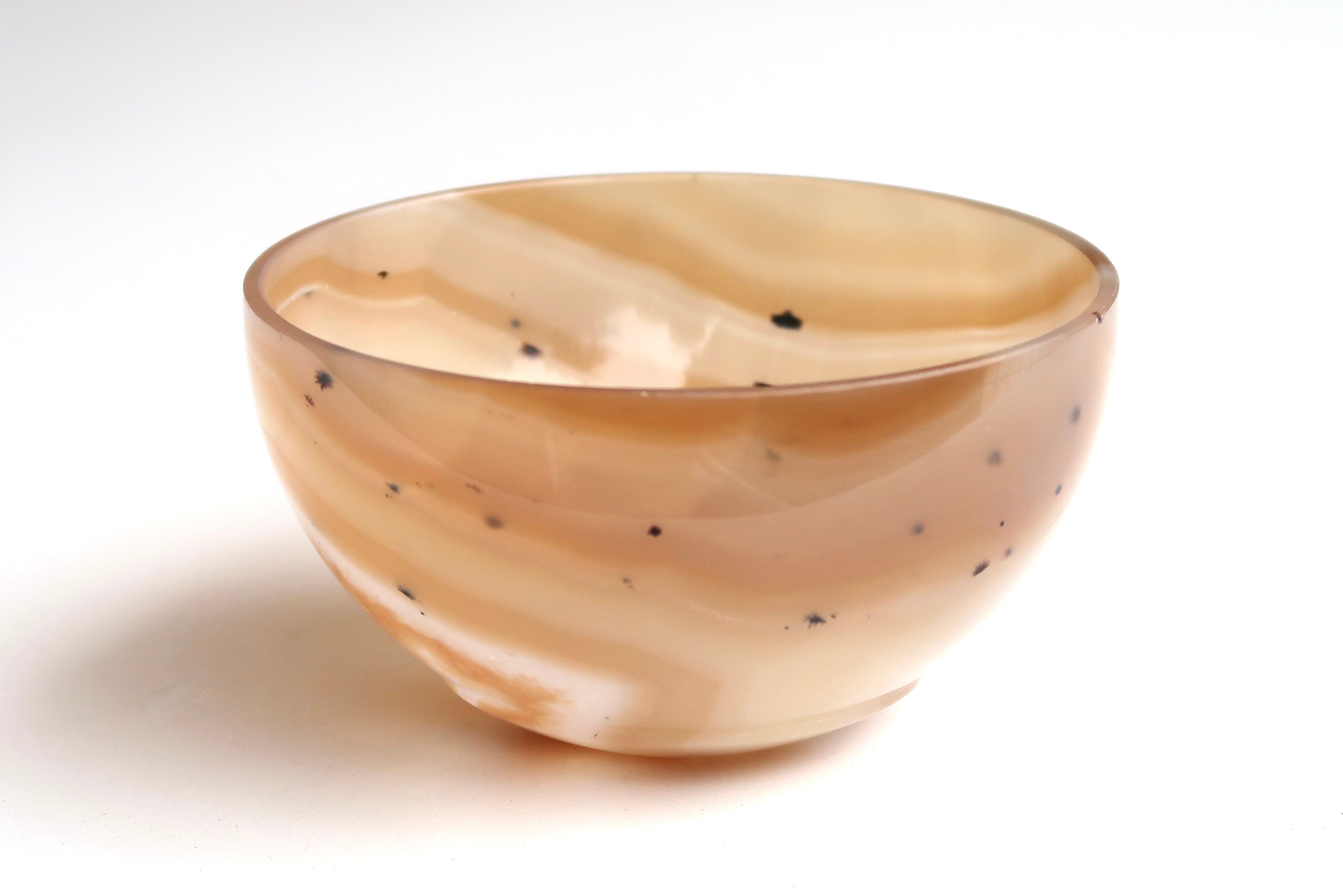 Empty pocket cut in agate