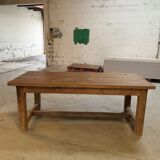 Farm table