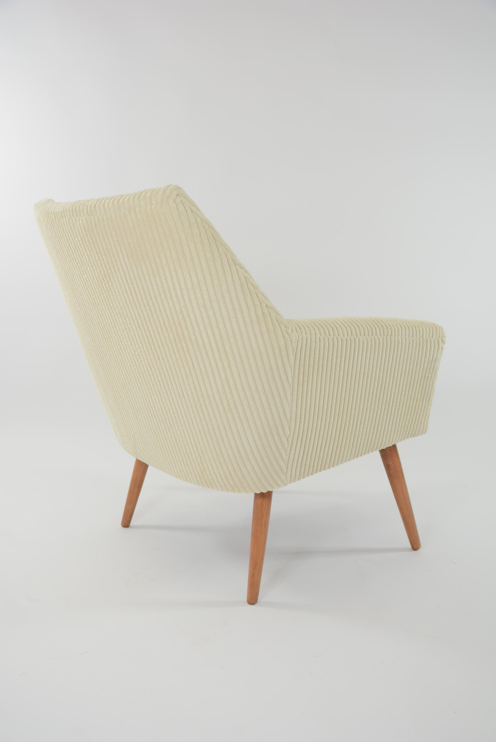 Ivory square shell pitally wood