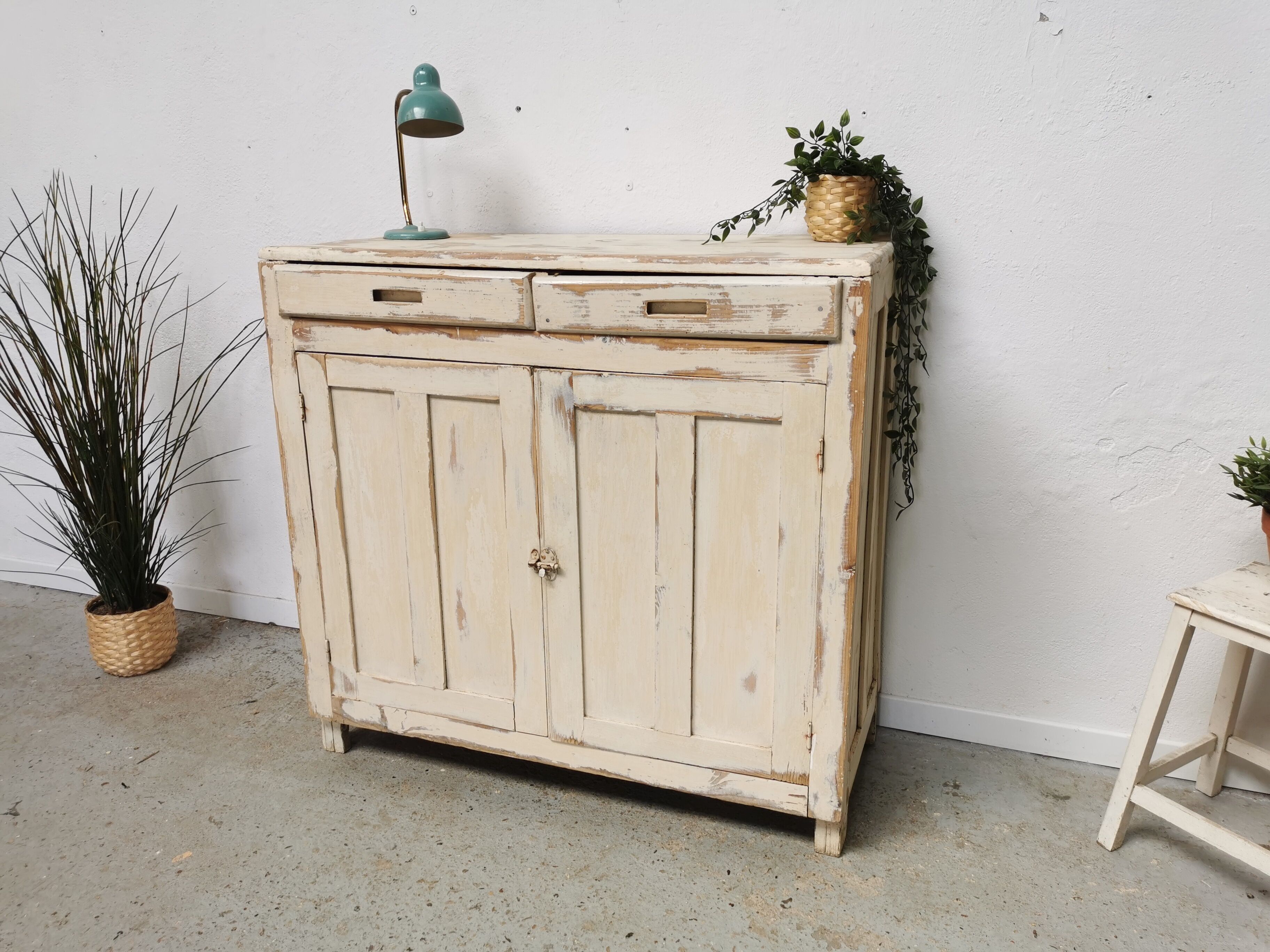 Buffet parisien vintage