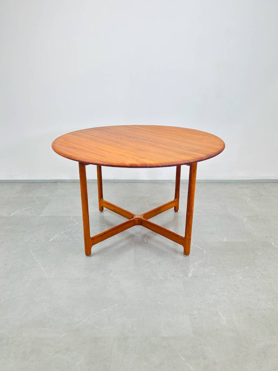 Table basse par Arne Halvorsen pour Rasmus Solberg Møbelverksted